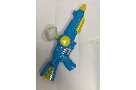 Blue water gun