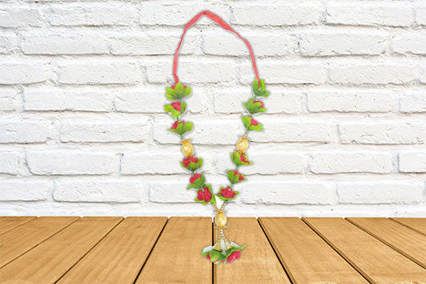 Red flower garland with green leaves